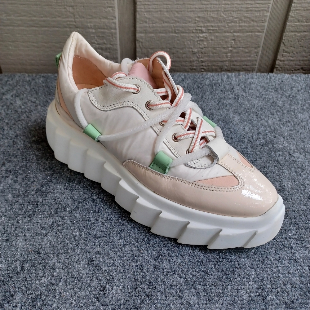 AGL Blondie Low Top Platform Sneakers Size 38 US 8 Women Preppy Lace Up